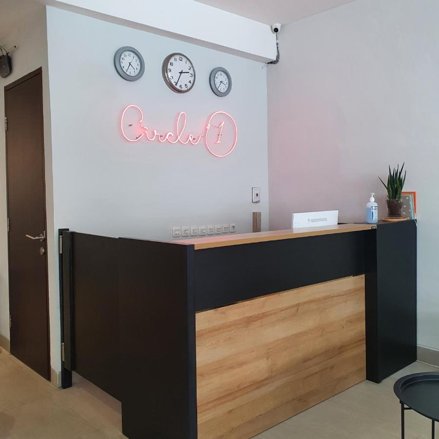 Circle One Hotel Палембанг Екстериор снимка